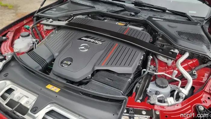 2026 Mercedes-Benz AMG E53 Wagon обладает высокой мощностью без V8
