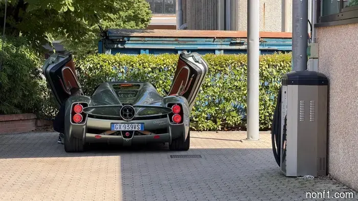 Revisión del Pagani Utopia Roadster: Haciendo arte a partir de minerales raros