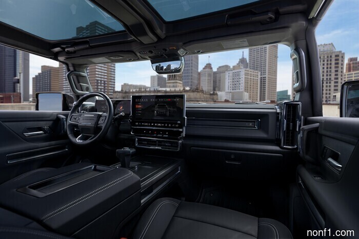 GMC выпускает новый желтый Hummer EV в честь старого H2