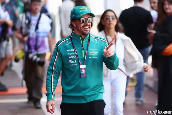 Alonso uncertain about extending his contract with Aston.