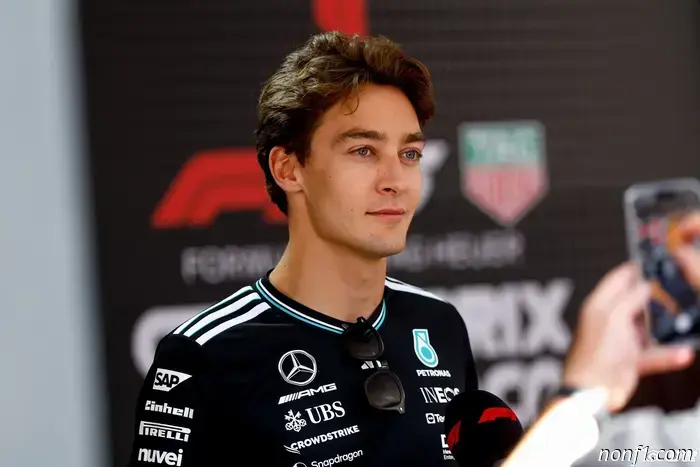 Russell states that F1 fans would be 'displeased' with Raikkonen.