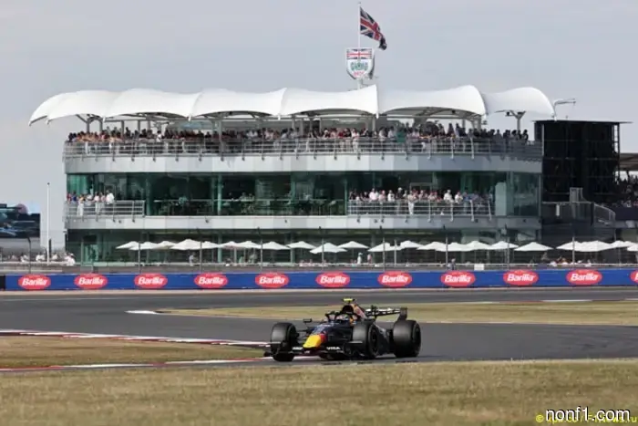 Red Bull llevó a cabo un día de rodaje en Silverstone.