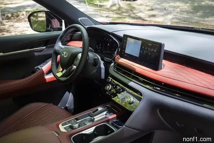 2027 Infiniti QX65 Primera Prueba: No Basta con Presentarse