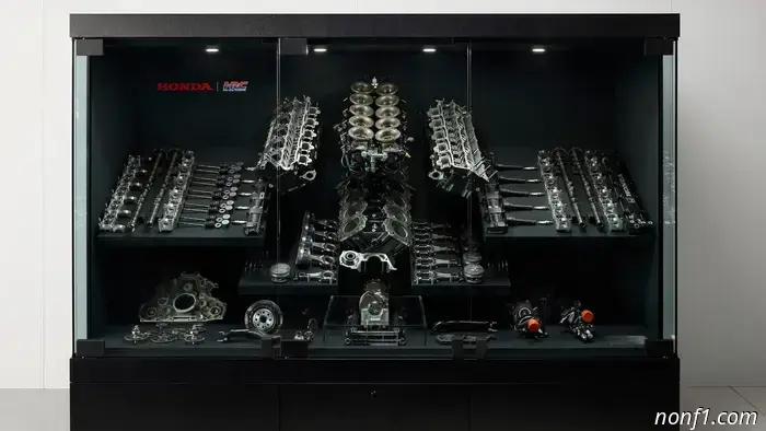 Последний Honda V10, участвовавший в гонках под руководством легенды Формулы-1 Айртона Сенны, выставлен на продажу