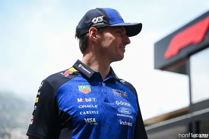 Verstappen downplays rumors about the Salzburg meeting.