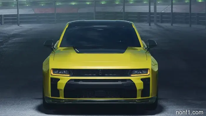 2027 Dodge Charger Super Bee жужжит с 600 л.с. от сильно нагнетаемого рядного шестицилиндрового двигателя