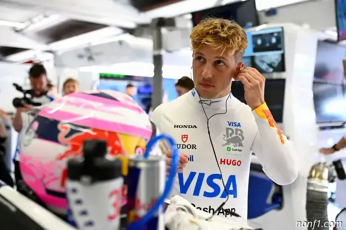 Doornbos believes Lawson may have difficulty remaining in F1.