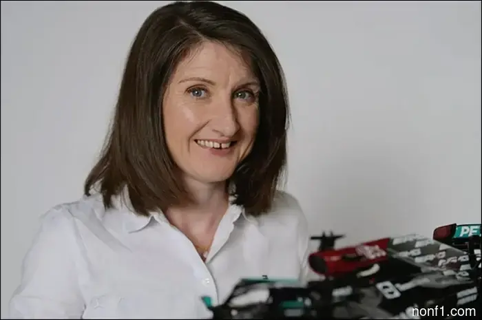 Claire Simpson moved from Mercedes to Williams.