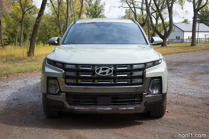 2025 Hyundai Santa Cruz Review: The Ideal Truck for Those Who Dislike Pickups