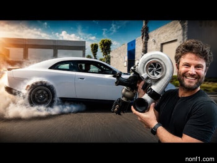 El nuevo Dodge Charger es el coche favorito de YouTube para construir (o destruir) en este momento.