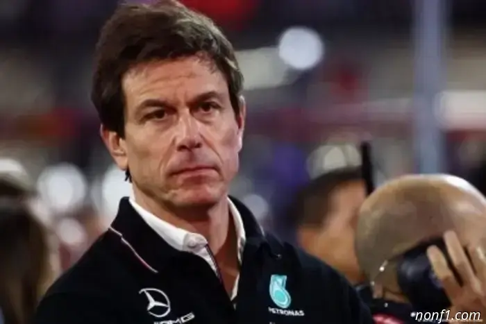 Wolff pone fin a los proyectos paralelos de Mercedes en medio de la sequía de títulos.