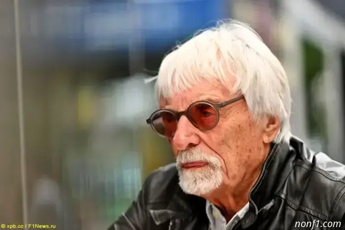 Ecclestone: La gente puede olvidar los logros de Hamilton.