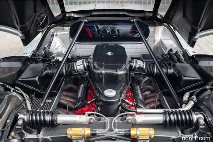 Cada Ferrari Enzo es raro, pero este que está a la venta es solo 1 de 9.