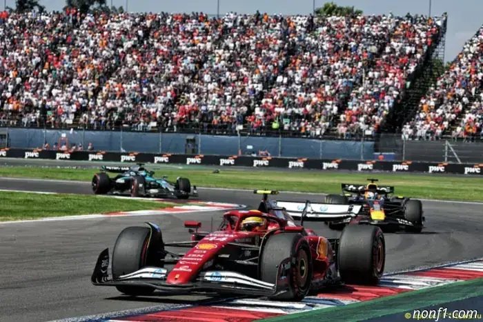 Льюис Хэмилтон: Штраф за срезку повели только на меня.