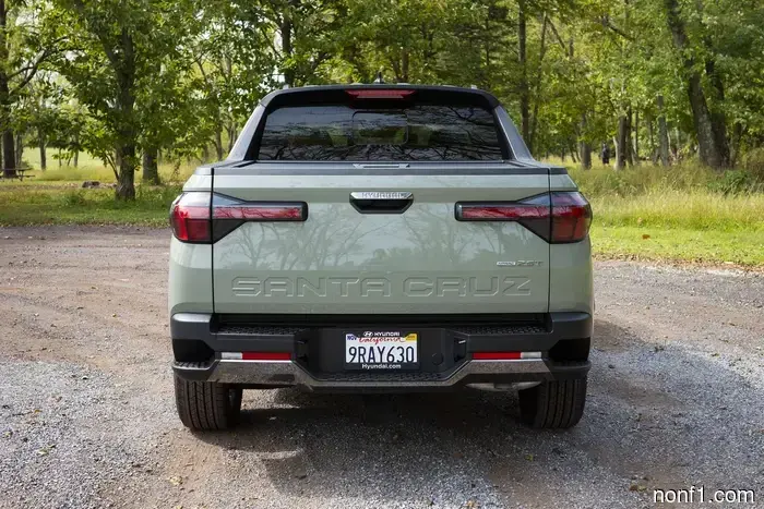 2025 Hyundai Santa Cruz Review: The Ideal Truck for Those Who Dislike Pickups