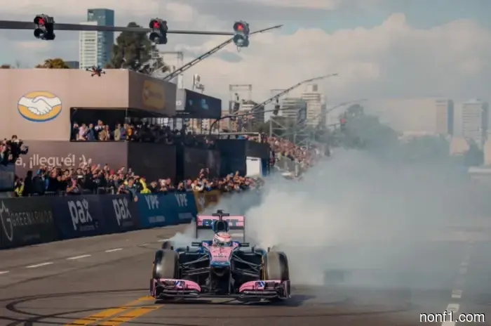 Kolapinto was welcomed as a national hero in his homeland.