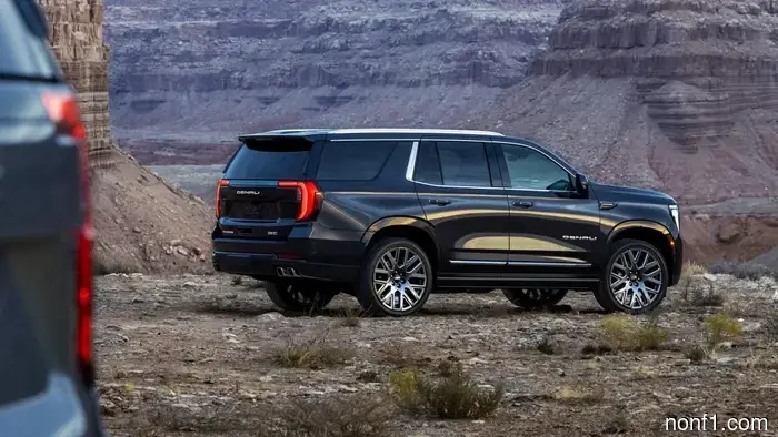 Federal authorities are looking into GM's 6.2-liter V8 engines that continue to experience failures despite attempted repairs, according to TDS.