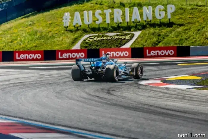 Alex Albon: El coche no manejaba bien las curvas.