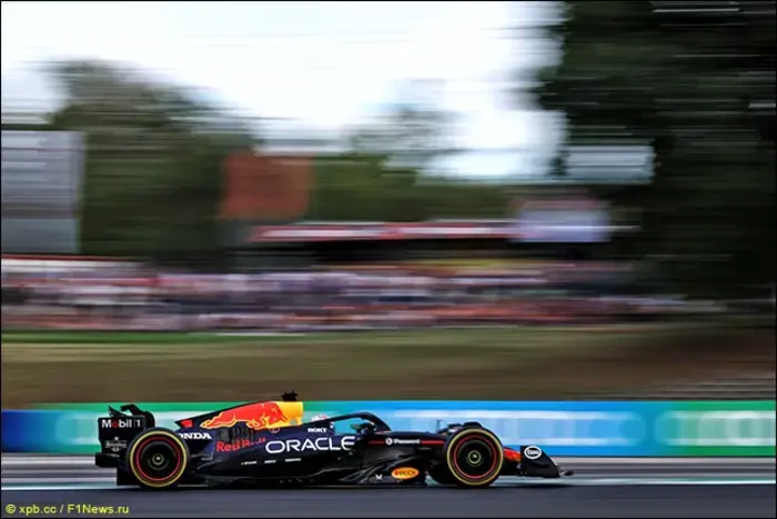 Red Bull Racing была предупреждена.