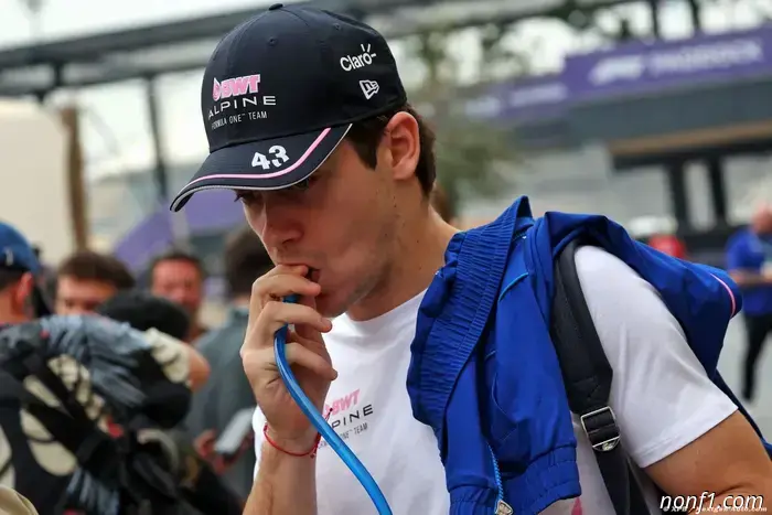 Franco Colapinto termina la temporada irritado.