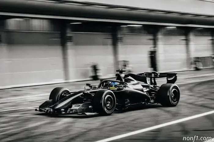 Ньюи приуменьшает «экстремальность» Aston, Воулз впечатлён