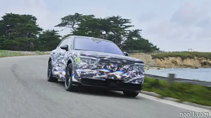 2028 Bentley Torcal First Impressions: A Luxury Electric Vehicle That Dances to Its Own Rhythm