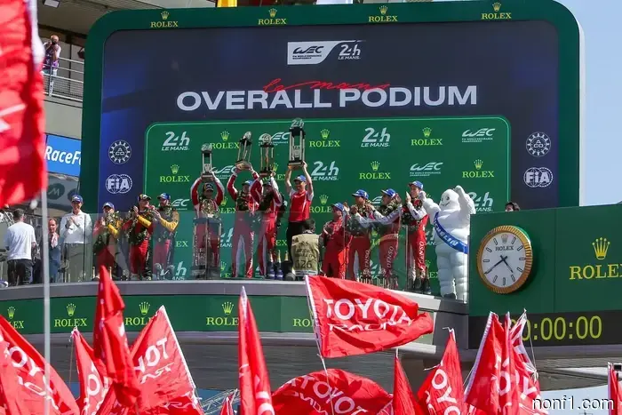 Cómo la primera victoria de Toyota en Le Mans en 4 años resalta el ethos de lucha de la carrera