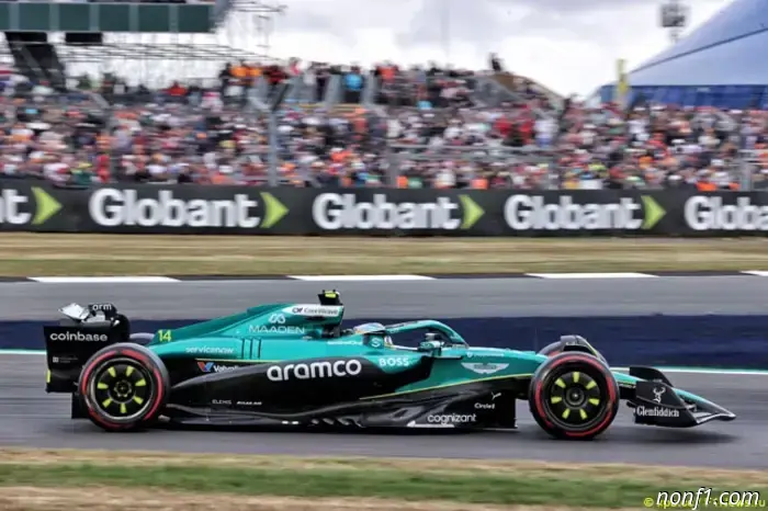 Fernando Alonso espera lluvia en la carrera