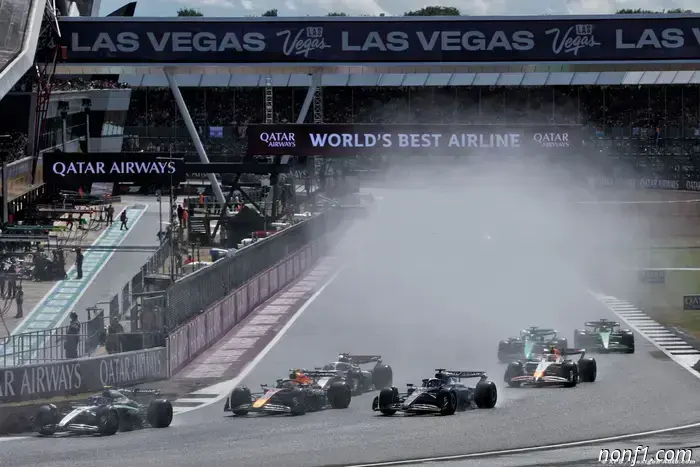 Apple seeks US television rights for F1 film production.