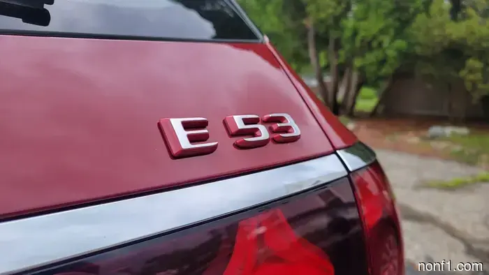 2026 Mercedes-Benz AMG E53 Wagon обладает высокой мощностью без V8