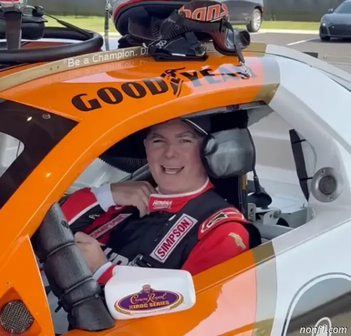 Zach Brown wants to race Jeff Gordon.