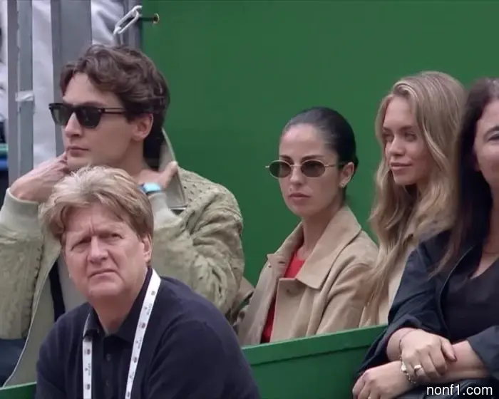 George Russell is cheering for Jannik Sinner.