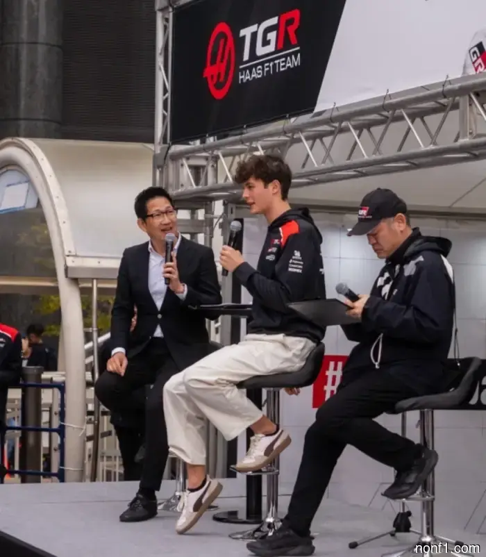 The Japanese audience gave Berman an enthusiastic reception.