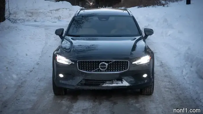 2026 Volvo V60 Cross Country Final Drive Review: A Contemporary Classic Camouflaged in Congestion