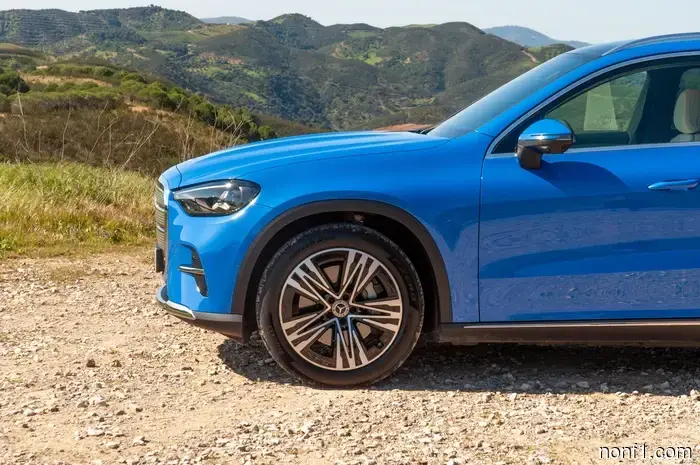 2027 Mercedes-Benz GLC Electric First Drive Assessment: Making the Future Seem Familiar