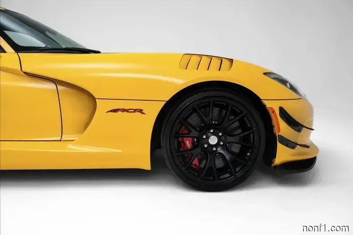 Este Dodge Viper ACR-Extreme de 44 millas acaba de establecer un récord de subasta en $532,999.