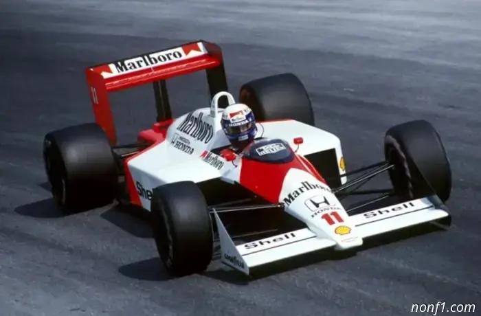 Simple: No soy experto en historia de la F1, pero tengo relación con ella.