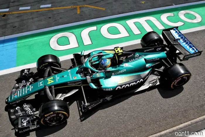 Newey se disculpa por la lucha, explica el papel de jefe de equipo