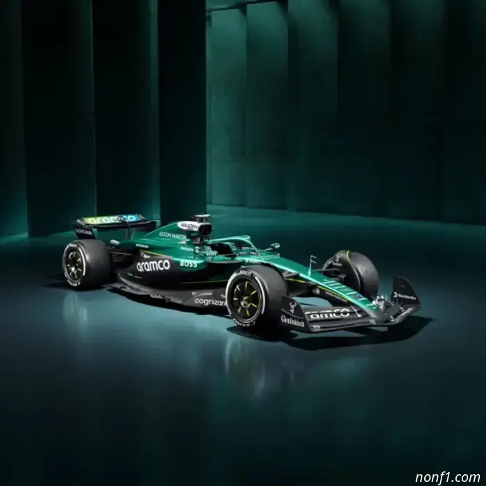 Aston Martin F1 presenta un nuevo coche, el AMR25