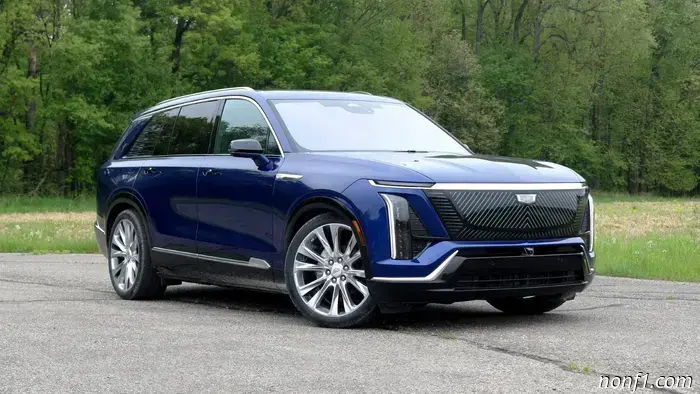 2026 Cadillac Vistiq First Drive Review: Escalade Aspirations in a Midsize Package