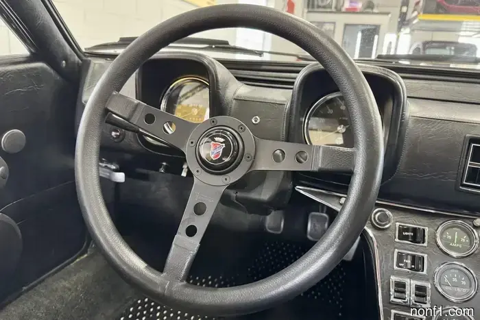 Ford CEO Джим Фарли продает свой DeTomaso Pantera 1972 года