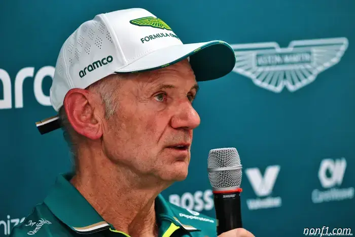 Newey: It's unrealistic to try to attract Verstappen at this time.