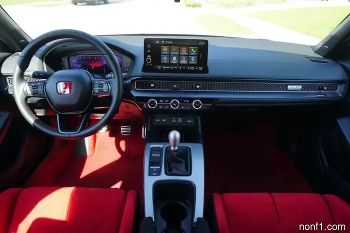 Honda Plans to Continue Producing Manual Cars Despite Declining Demand, Says Executive.
