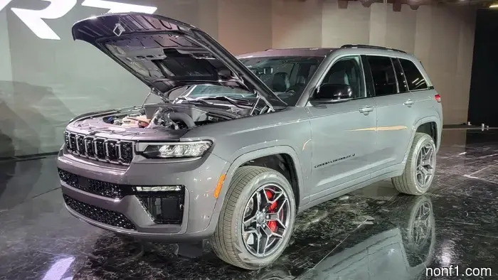 SRT’s New Quick-Spool Turbo Device Makes the Hurricane I6 Perform Like a V8