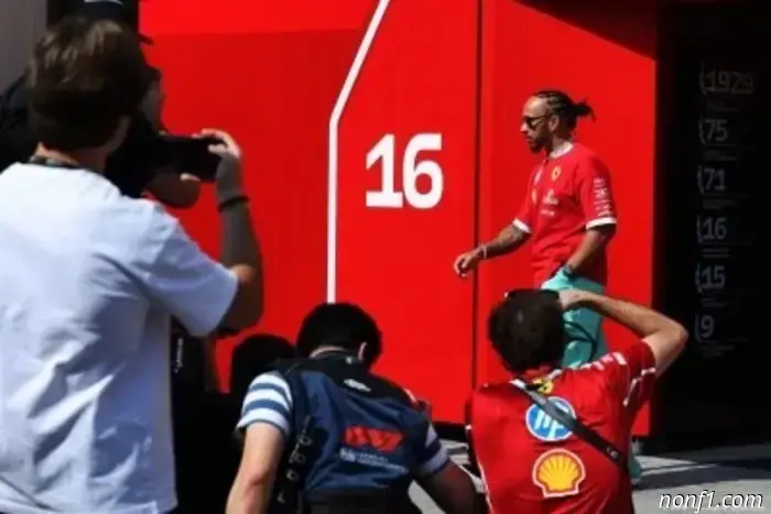 Hamilton promete presionar para una reestructuración en Ferrari.