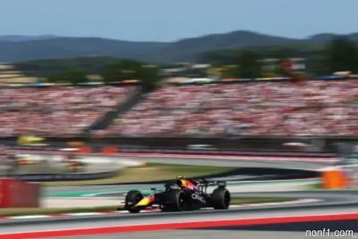 Sainz apoya a la FIA en la disputa del motor de Red Bull