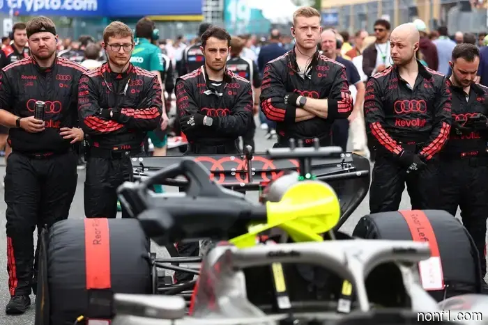 Dolores de Crecimiento: La Anatomía del Difícil Inicio de Audi en la F1
