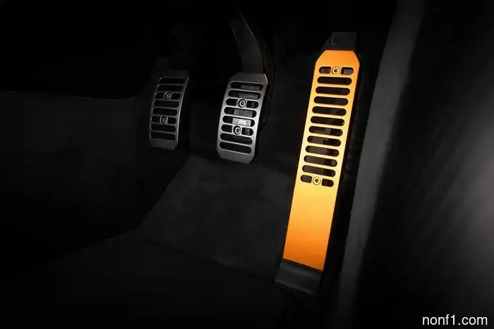 McLaren Brings Back Manual Transmission in Its First Stick-Shift Supercar Since the F1.