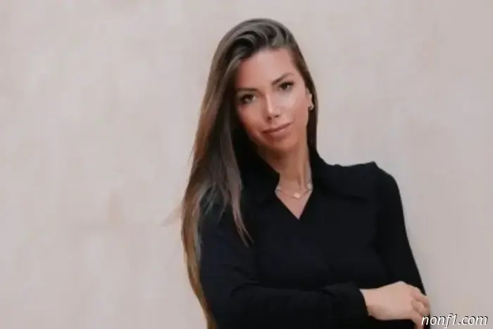 Female driver joins the FIA presidential election.