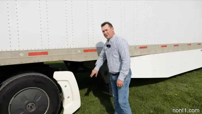 Hear a dedicated truck driver share how he achieves 10 miles per gallon in his Freightliner.